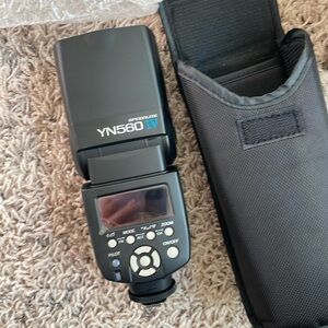 Yongnuo Speedlite YN560 IV